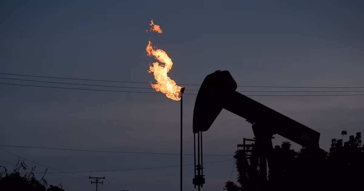 Arabia Saudita reactiva exportaciones petroleras por su oleoducto estratégico tras superar ataque con drones