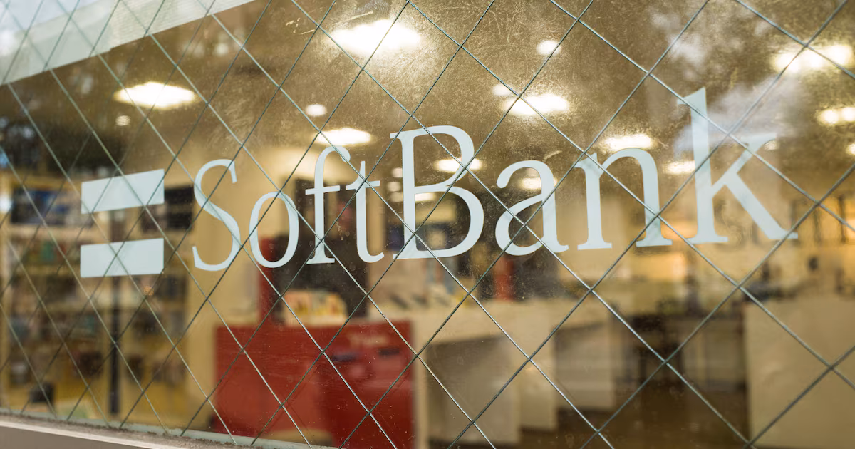 SoftBank sufre desplome bursátil de 13% ante pausa en el desarrollo de la inteligencia artificial