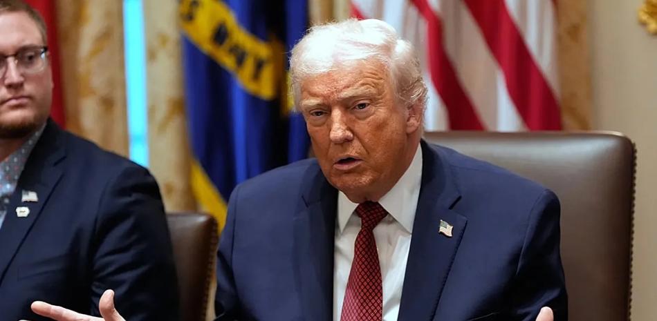 Trump evalúa rebautizar el Atlántico o el Pacífico como "océano América"