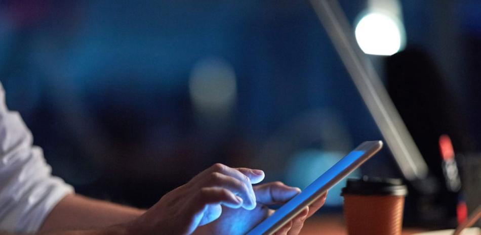 Facturación electrónica será obligatoria para grandes y medianos contribuyentes a partir de noviembre de 2026