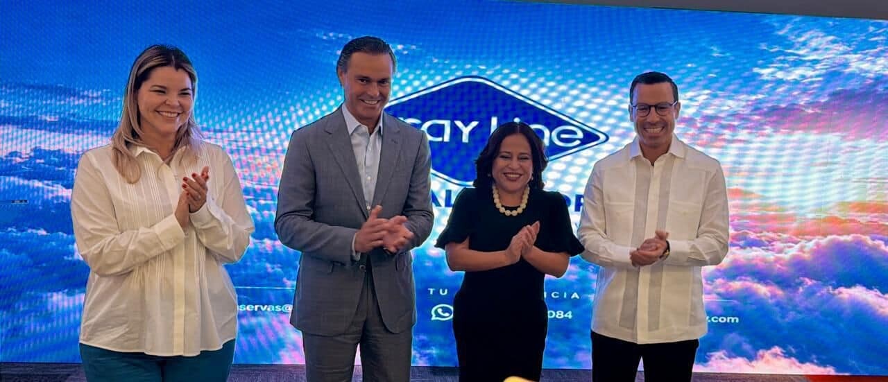 Empresarios dominicanos lideran la llegada de la multinacional turística Gray Line a El Salvador