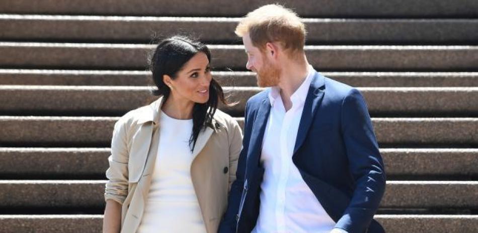 Enrique y Meghan regresan al Reino Unido con su familia tras seis años de distanciamiento