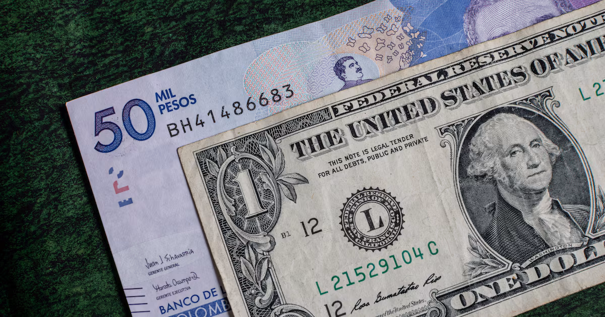 El peso colombiano cede terreno y el dólar se perfila hacia un nuevo ciclo alcista