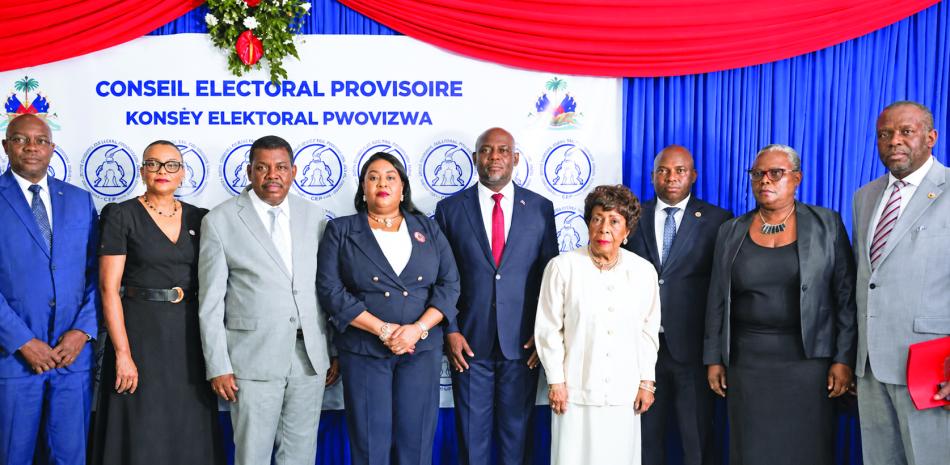 Crisis electoral en Haití: Frenan más de 27 millones de registros fraudulentos en vísperas de comicios