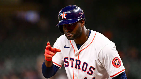 Yordan Álvarez acelera hacia la historia: acecha la codiciada Triple Corona en la Liga Americana