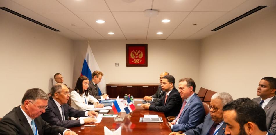 Cancillería intensifica gestiones diplomáticas por dominicanos vinculados al conflicto bélico en Rusia