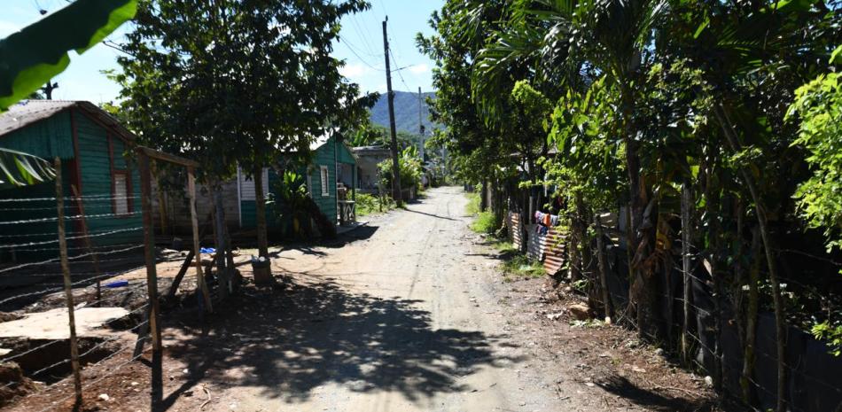 La paradoja de Monseñor Nouel: millonaria extracción minera frente al abandono de servicios básicos