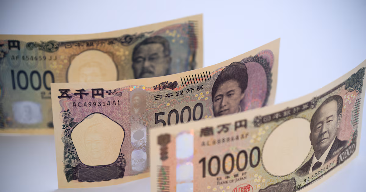 El yen japonés resurge con fuerza y toca su nivel más alto frente al dólar desde febrero