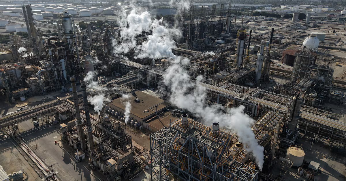 Mercado global de combustibles enfrentará presiones y escasez hasta mediados de 2027