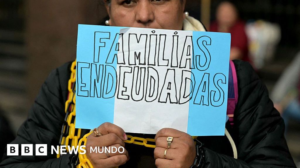 Crisis de endeudamiento en Argentina: Más de 6 millones de personas caen en mora ante la subida del costo de vida
