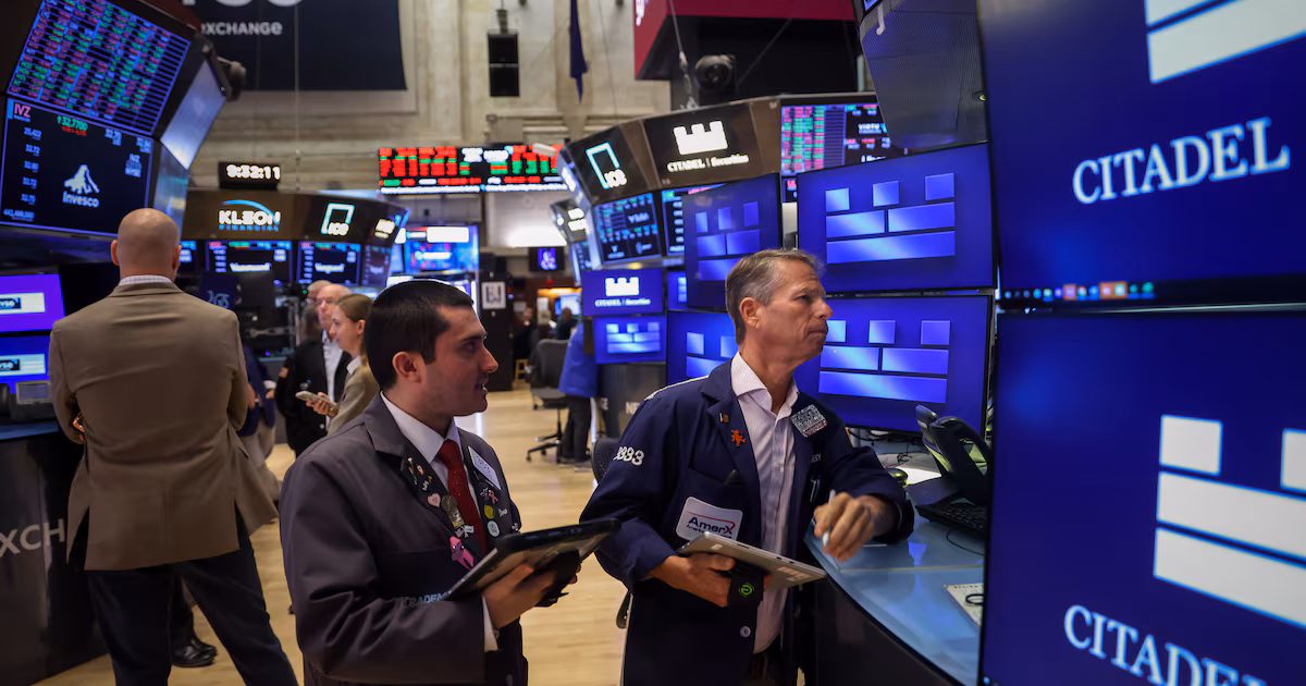 Wall Street acelera el paso: el auge de la inteligencia artificial dispara las proyecciones de ganancias del S&P 500