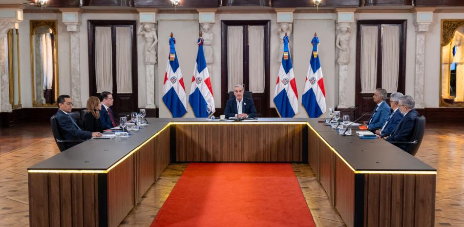 Gobierno proyecta RD$40,000 millones en subsidios a combustibles hacia el cierre de 2026
