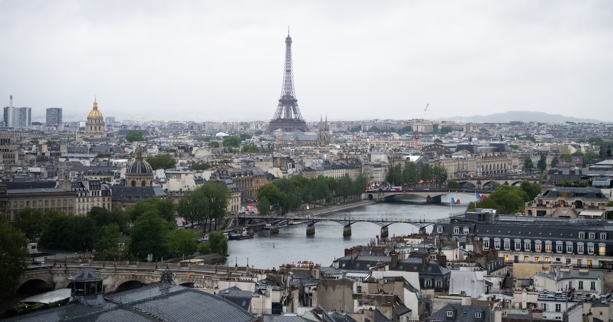 Alarma en los mercados europeos: Rendimiento de los bonos franceses escala al 5% por primera vez en dos décadas