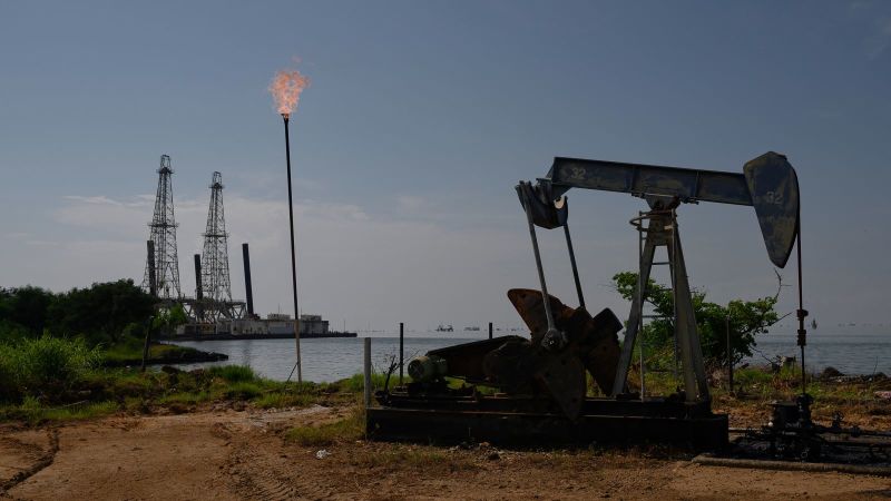 Trump anuncia histórico acuerdo petrolero con Venezuela para controlar más de 65.000 millones de barriles
