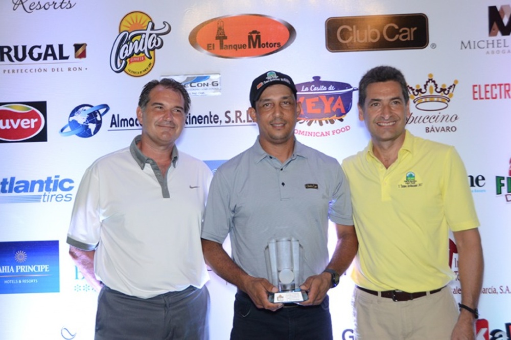 Punta Blanca celebra con éxito X Versión de su clásico de golf