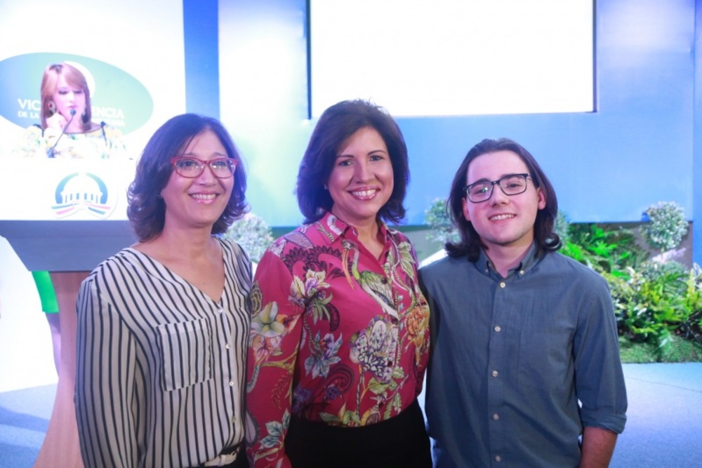 Destacado booktuber internacional promueve lectura en evento organizado por Vicepresidencia